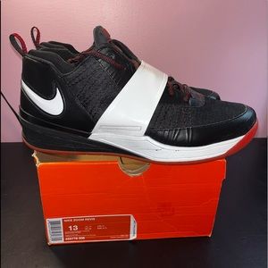 Mens Nike Zoom Revis Size 13